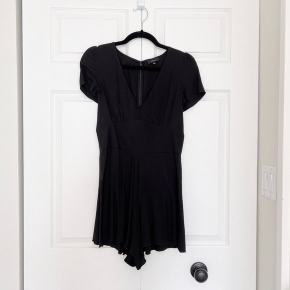 Talula Romper - Picture 1 of 4